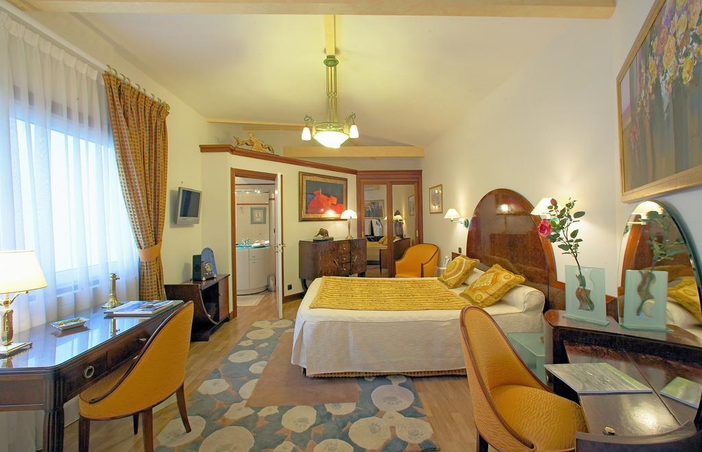 Hotel Parc Victoria Saint-Jean-de-Luz Rum bild